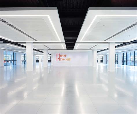 Drivers are avoiding the buckingham palace road detour 8