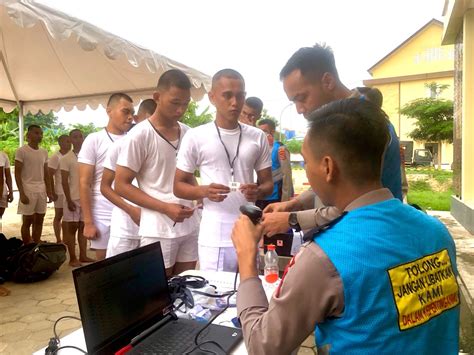 Coding Barcode Inovasi Biro SDM Polda Sultra Cegah KKN Dalam