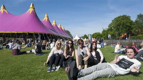 Festival Bevrijdingsdag Enschede Begint Later Vanwege Slecht Weer Rtv