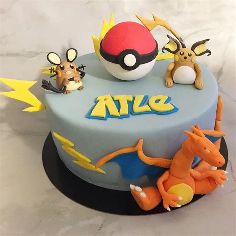 Pokémon Birthday Cake With Pokeball