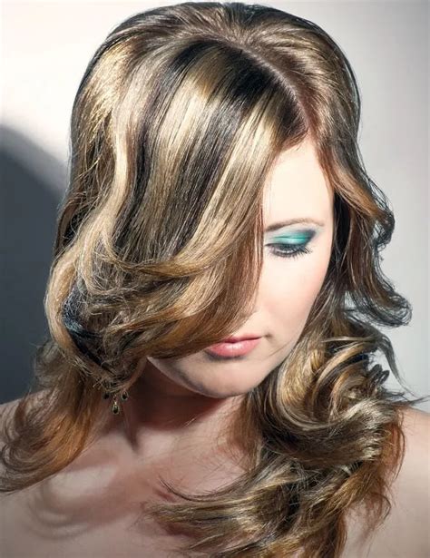 23 Hair Color Streaks Ideas For A Gorgeous Look Hairstylecamp