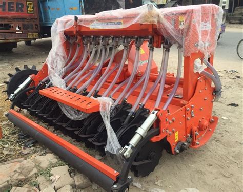 Mild Steel Inch Landforce Super Seeder For Agriculture Number Of