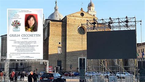 Giulia Cecchettin Il Funerale Nella Basilica Di Santa Giustina A Hot