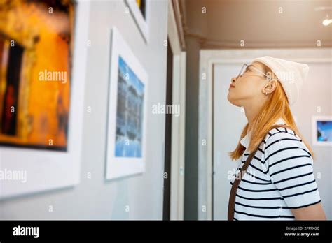 Asian Woman Standing She Looking Art Gallery In Front Of Colorful