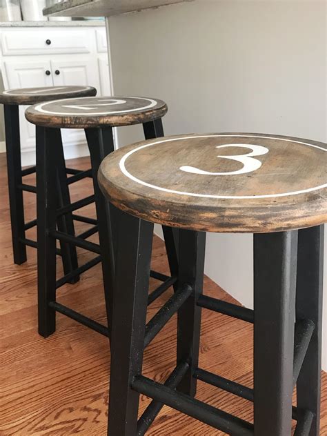 DIY Farmhouse Style Bar Stools | R&R at home