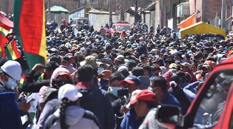 Miles De Cocaleros De Yungas Marchan Contra El Mercado Paralelo Los