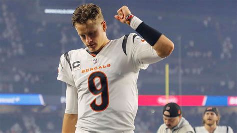 Joe Burrow Plays Through Calf Injury Leads Bengals To First Win Espn