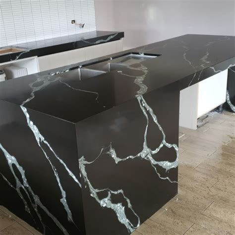 Calacatta Black Quartz With White Veins For Kitchen Countertop Nt