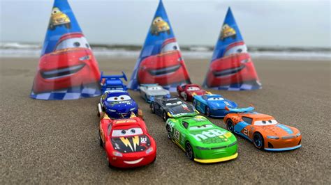 Disney Pixar Cars Looking For Lightning Mcqueen Louise Nash Bobby Swift