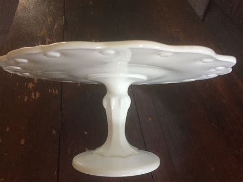 Vintage Milk Glass Pedestal Cake Stand Plate Scalloped Edge 10