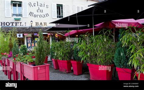 Terrace Of The Relais Du Morvan Restaurant Vezelay Yonne Bourgogne