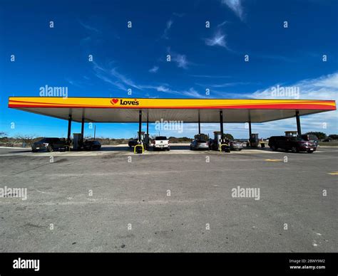 Sonora, TX/USA - 2/24/20: A Love's Truck Stop Gas Station in Sonora, Texas Stock Photo - Alamy