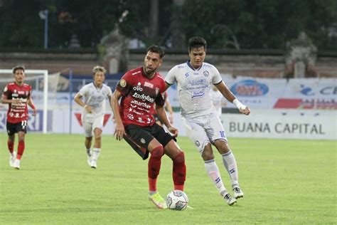 Hasil Bali United Vs Arema FC Kalah 1 2 Peluang Juara Singo Edan