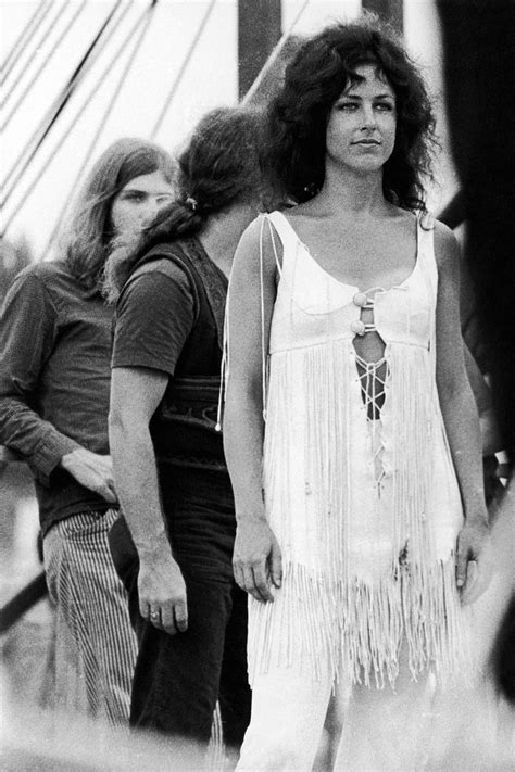 Fans of the 1969 Woodstock Festival: 53 Photographs That Show Just How ...