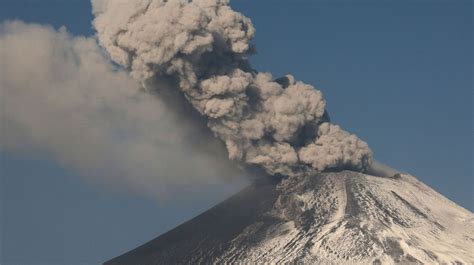 Volcán Popocatépetl en vivo Continúa la emisión de fragmentos