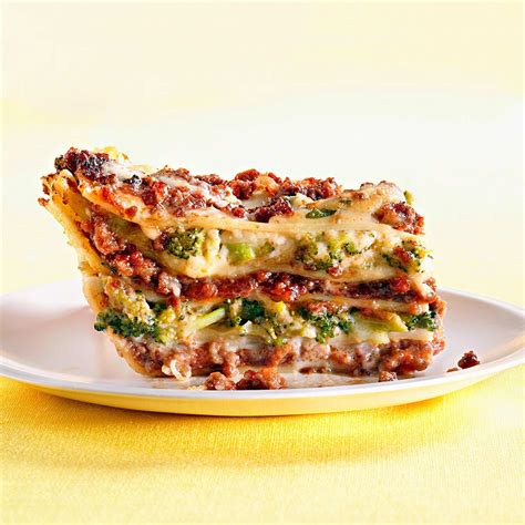 All American Lasagna Recipe Rachael Ray Every Day Lasagna Recipe