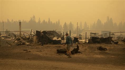 En images Impression dapocalypse à Scotch Creek Feux de forêt au