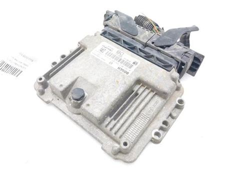 Engine Control Unit ECU OPEL ASTRA H A04 1 7 CDTI L48 12416688