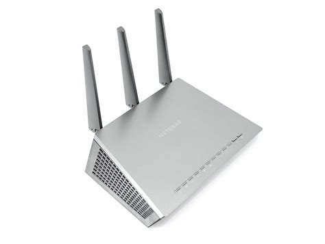 Netgear Nighthawk R7000 AC1900 Smart WiFi Router Review