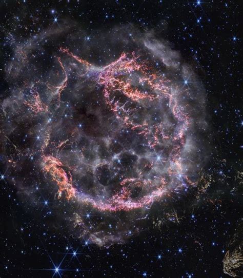 Webb Telescope Image Captures Closest Look At Supernova Interior Cnn