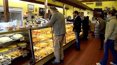 New Owners Of Hendersonville Staple Mcfarlan Bakery Take Reins Promise