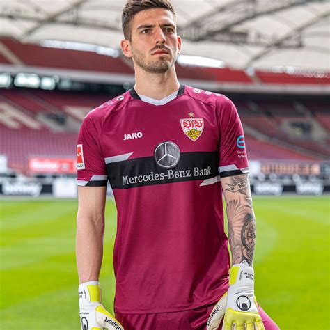 VfB Stuttgart 2021 22 GK 1 Kit