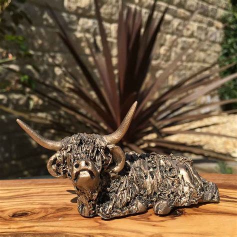 Dougal Sitting Highland Bull Frith Bronze Sculpture Con Amore