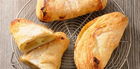 Chaussons Aux Pommes Maison Facile D Couvrez Les Recettes De Cuisine