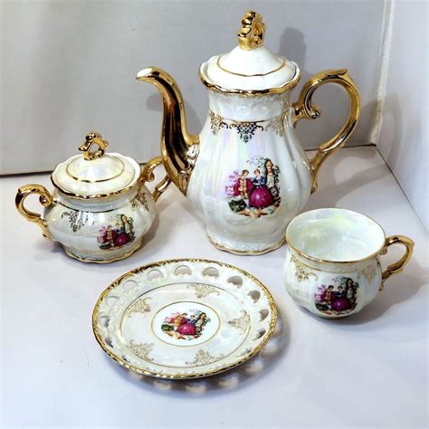 Vtg Royal Victorian Porcelain Tea Set On Mercari Elegant Tea Set Tea