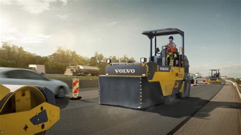 pneumatic tire roller adaptable  uniform smoothness  performance