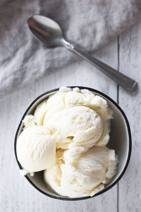 Vanilla Ice Cream - Lolo Home Kitchen