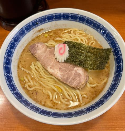 【ラーメン】「麺恋処 いそじ」中華そば：代々木 Ausgehende