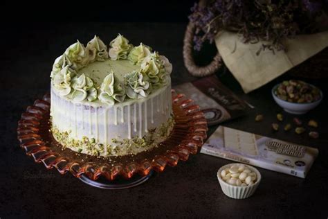 Layer Cake De Pistachos Y Chocolate Blanco Bizcocheando Tarta De