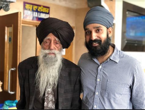 The Story Behind Fauja Singh Keeps Going Canadian Running Magazine