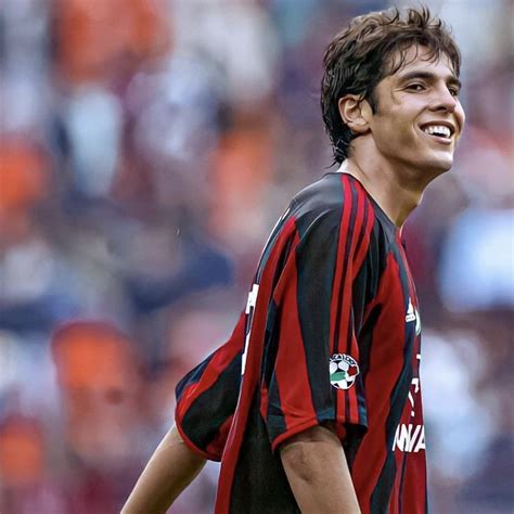 Pin By Ruth Solano On KAKA Ricardo Kaka Milan Football Retro Football