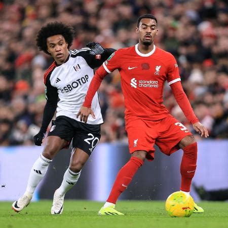 Fulham X Liverpool Onde Assistir Ao Jogo Da Copa Da Liga Inglesa