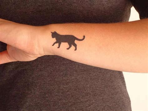 23 tatouages de chats adorables à croquer Breakforbuzz