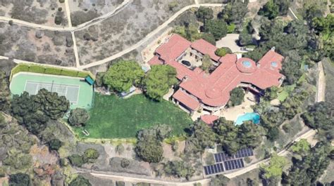 Arnold Schwarzenegger’s House: His Stunning Real Estate Revealed!