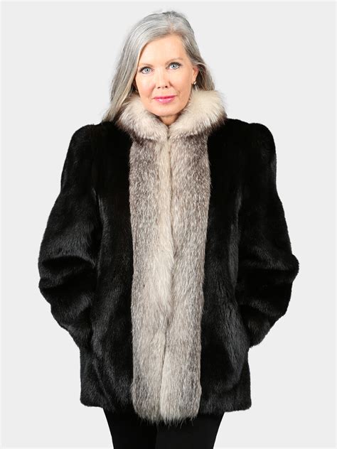 Woman S Natural Ranch Mink Jacket With Indigo Fox Tuxedo Front Estate