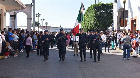 FOTOS Celebran con gran desfile 419 años de la fundación de Uriangato