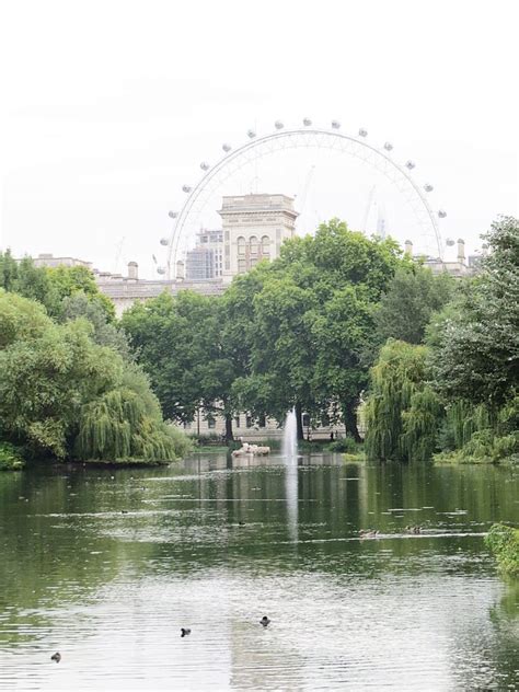 St Jamess Park Delighting Five Million Visitors A Year The Garden