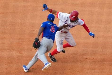 Tigres del Licey triunfan sobre los Federales de Panamá en serie del