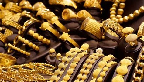 Gold Price Falls Over Rs In Pakistan Ilmnews