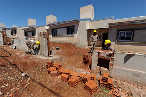 Avanza la construcción de viviendas en Trelew Argentina gob ar