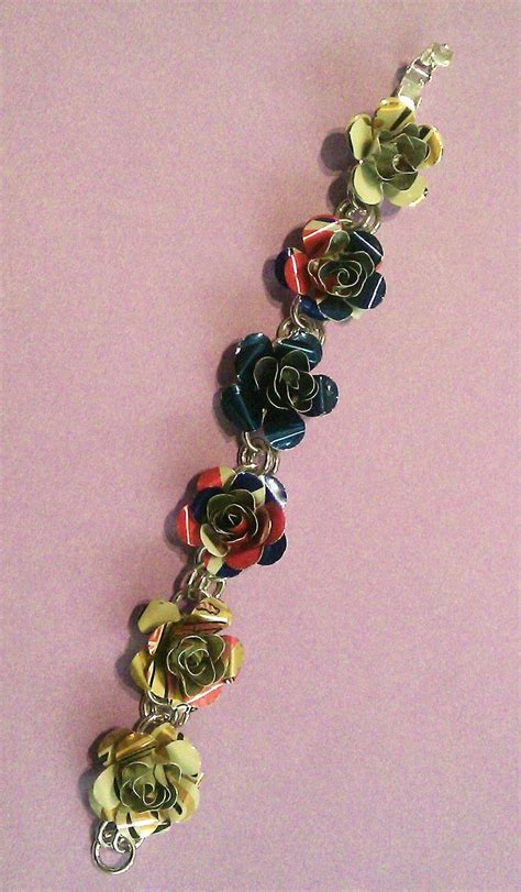 Christys Stitches Upcycled Flower Jewelry From Aluminum Cans Flower