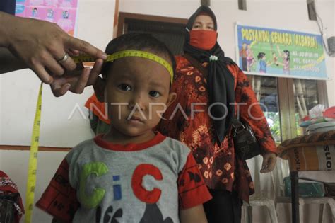 TARGET PERCEPATAN PENURUNAN STUNTING DI INDONESIA ANTARA Foto