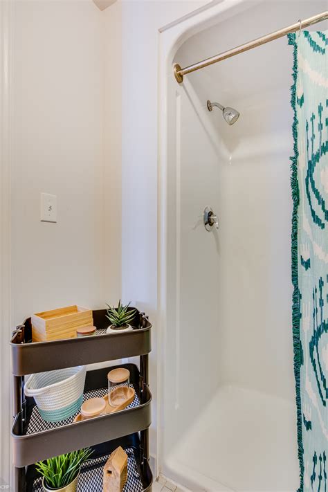 Photos & Tour | UIC Student Apartments | The Flats