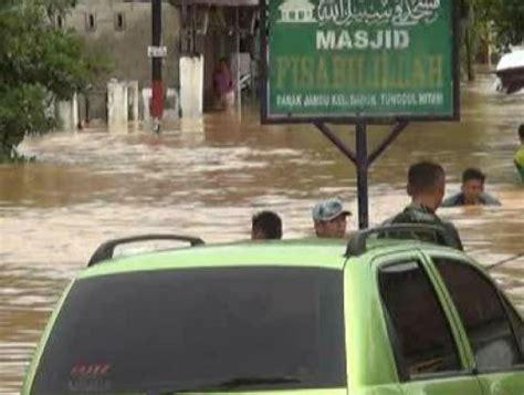 Kerugian Bencana Banjir Longsor Di Sumbar Capai Rp 711771 Miliar