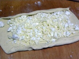 Peinirli Gondola Shaped Greek Cheese Pizza