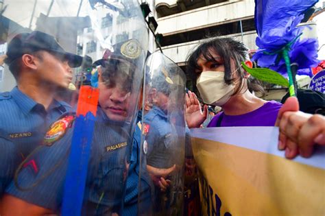 Mendiola Protest Marks International Women S Day Filipino News